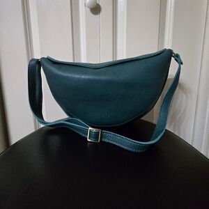 New Portland Leather Large Koala Sling Bag - Color: Sea Grass